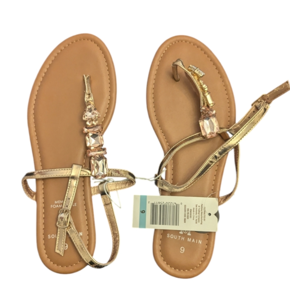 NWT Size 9 South Main Sandals